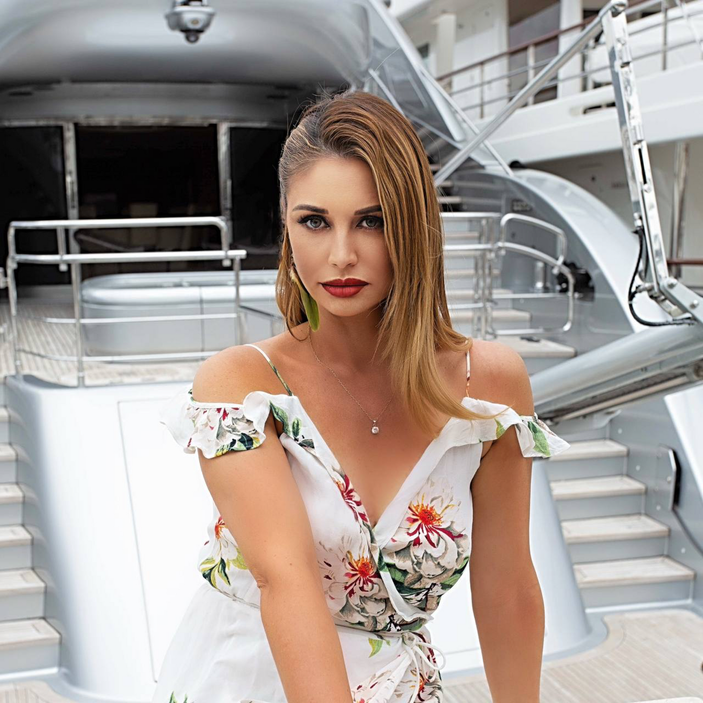 33 BANUS